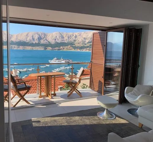 Artist\'S House Baska contacts