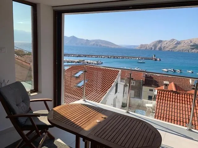 Artist'S House Baska Apartment